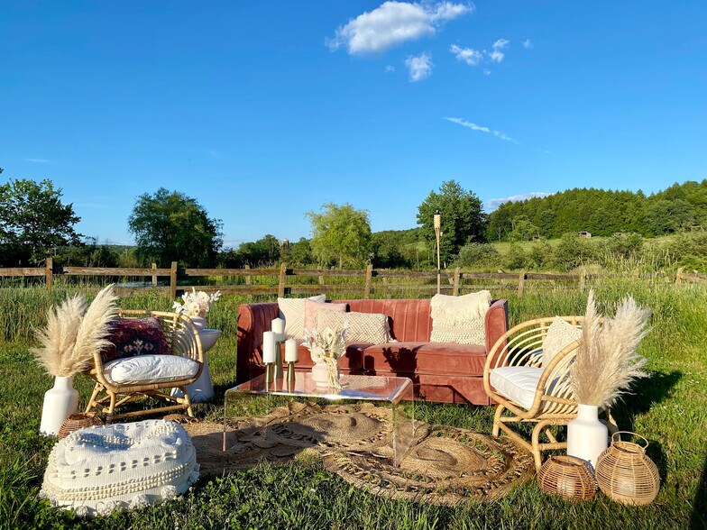 More Photos Of 538 N Harpersfield Rd, Jefferson Specialty For Sale