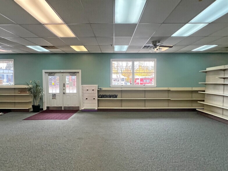 More Photos Of 4024 Main St, Erie Storefront Retail Office For Sale