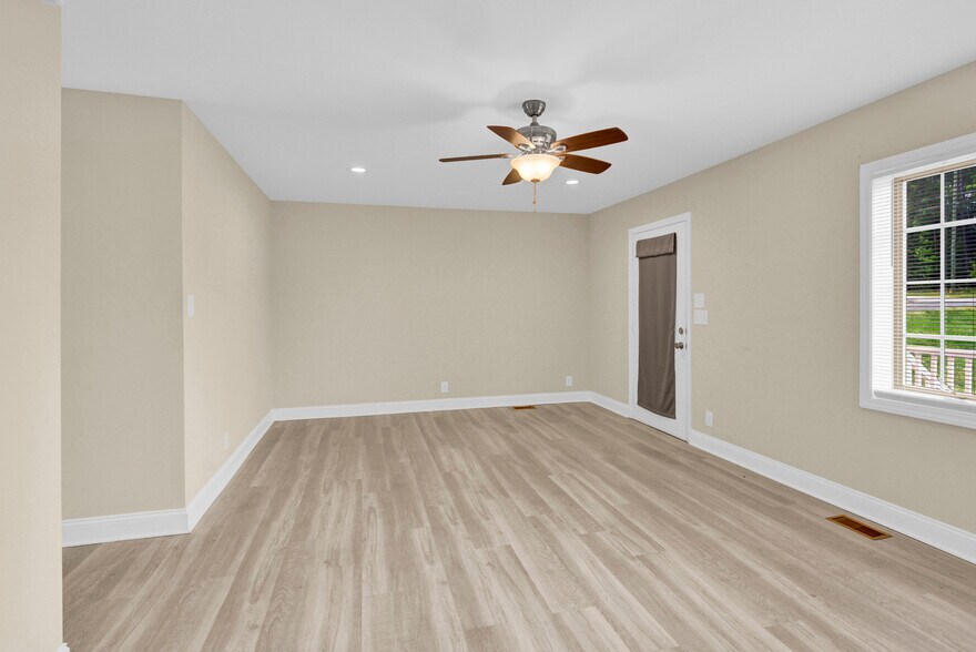 More Photos Of 920 Oakridge Farm Hwy, Mooresville Land For Sale