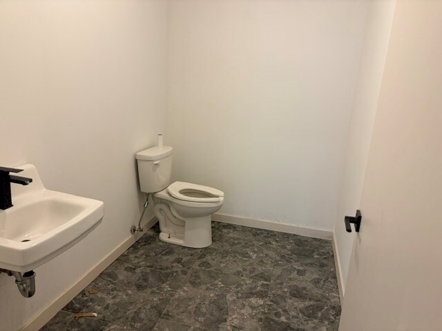 More Photos Of 1257-1301 N Ashland Ave, Chicago Storefront For Lease