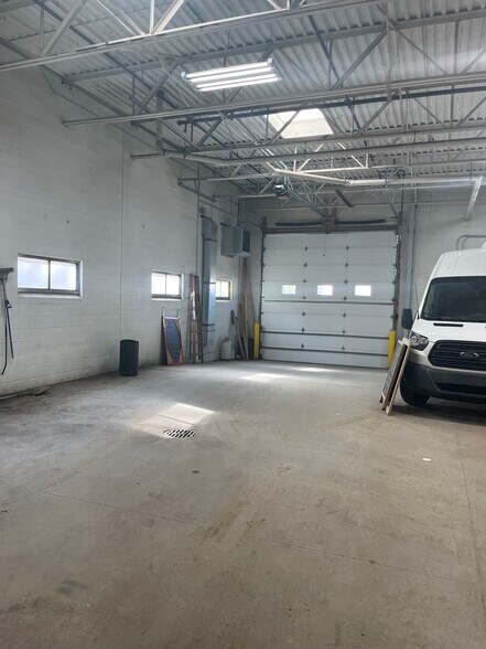 More Photos Of 1355 Judd Ave SW, Grand Rapids Manufacturing For Lease