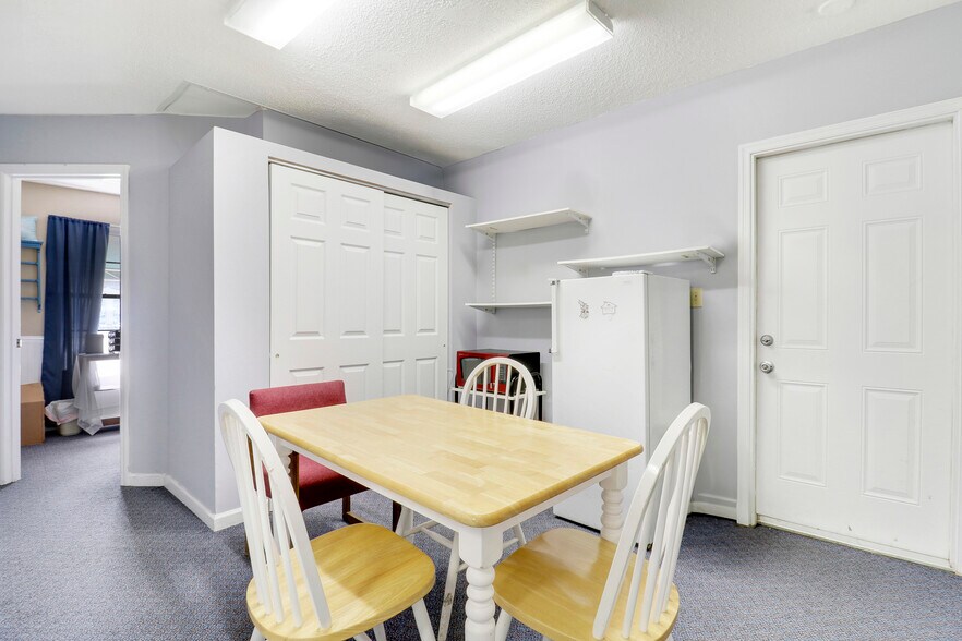 More Photos Of 1791 SE Port St Lucie Blvd, Port Saint Lucie Medical For Sale