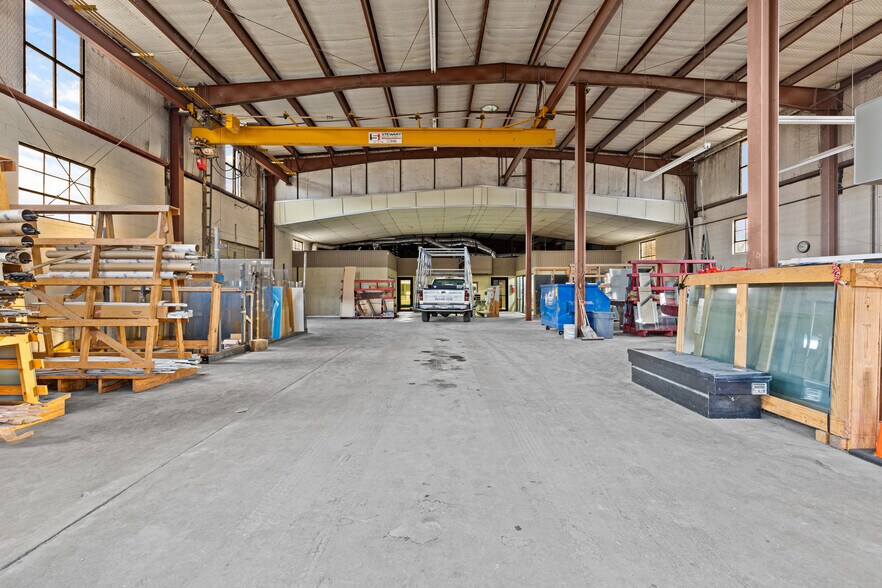 More Photos Of 2100 E Front St, Tyler Flex For Lease