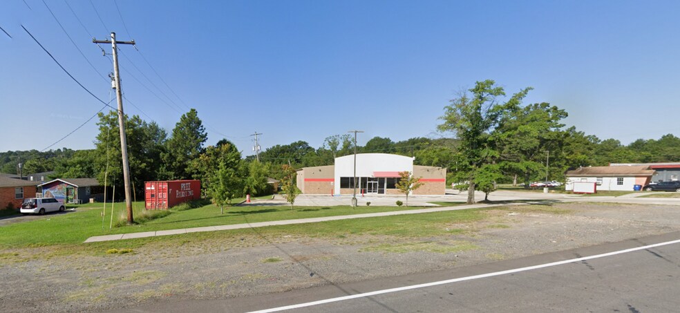 More Photos Of 5609 Mac Arthur Dr, North Little Rock Storefront For Lease