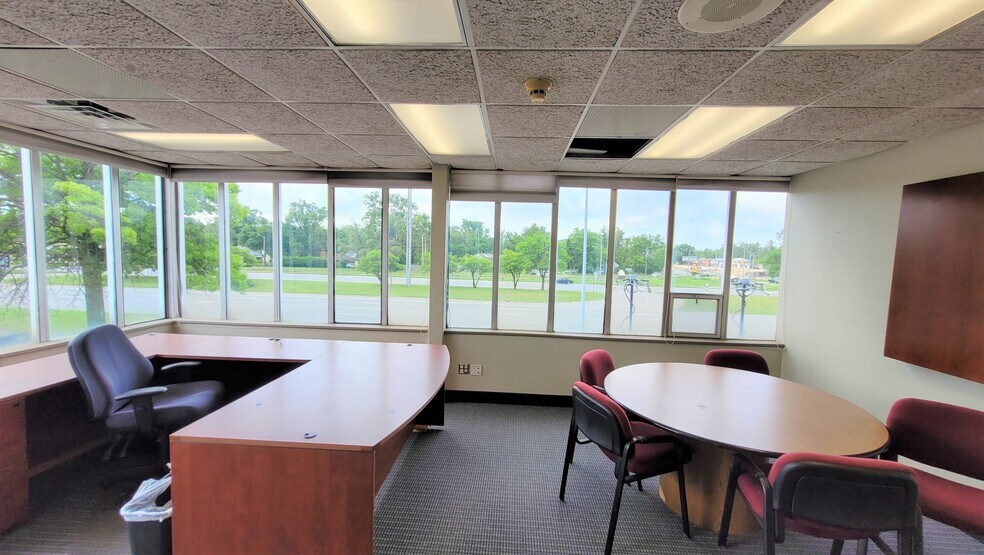 More Photos Of 20800 Southfield Rd, Southfield Unknown For Lease