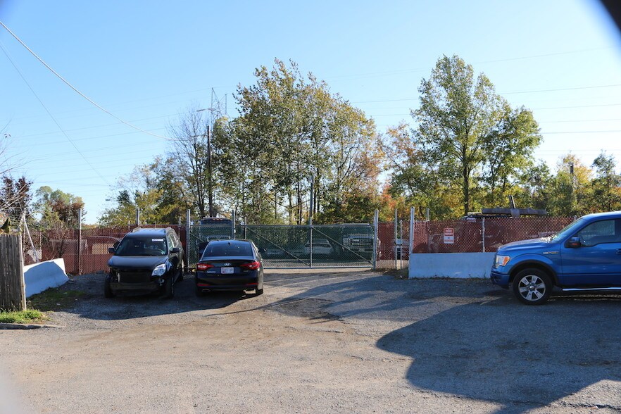 More Photos Of 711 Old Ritchie, Capitol Heights Land For Lease