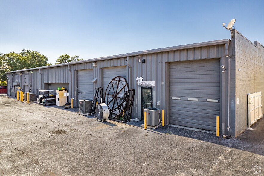 More Photos Of 7000 Park Blvd, Pinellas Park Freestanding For Lease