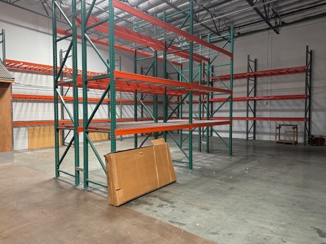 More Photos Of 7107-7139 Telegraph Rd, Montebello Warehouse For Sale