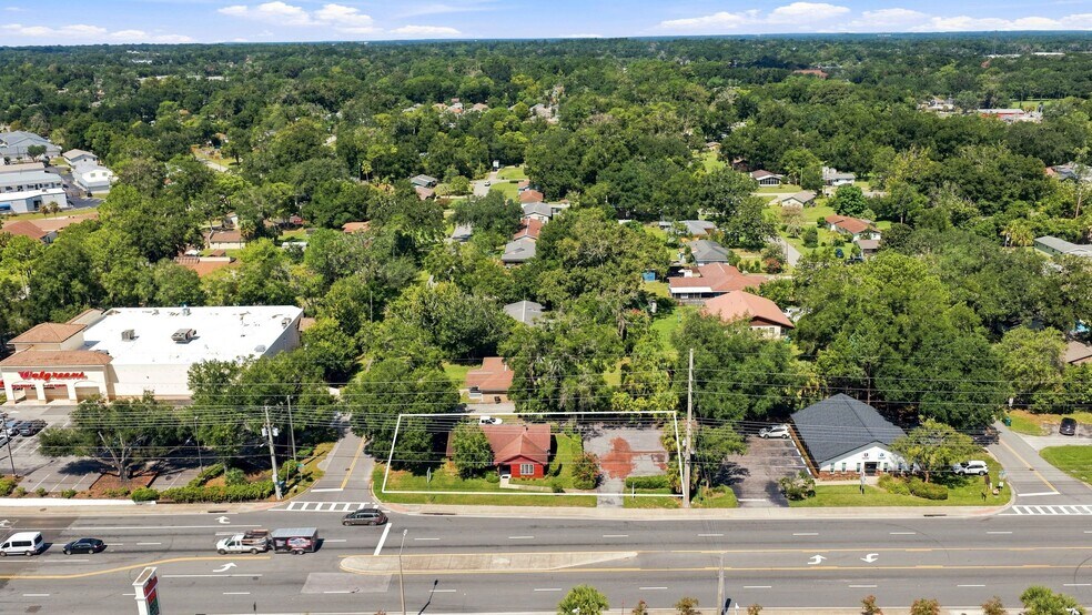 More Photos Of 1112 NE 36th Ave, Ocala Office For Sale