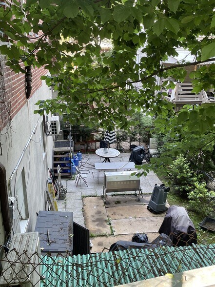 More Photos Of 5834 Fieldston Rd, Bronx Apartments For Sale