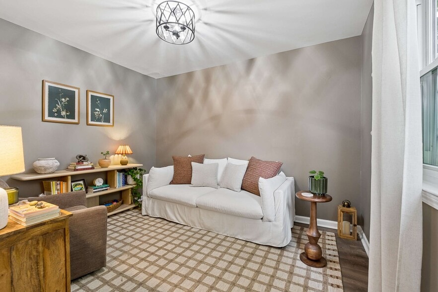 More Photos Of 2818 Azalea Pl, Nashville Office Residential For Sale