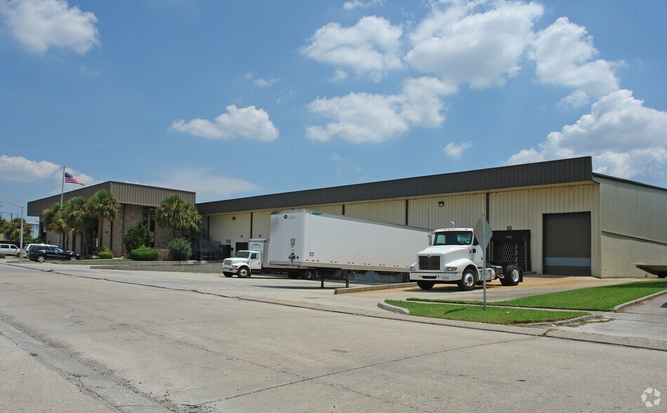 Primary Photo Of 1925 Industrial Blvd, Harvey Warehouse For Sale