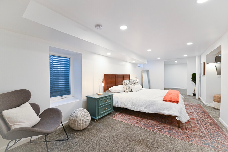 More Photos Of 5519 Northwest Radial Hwy, Omaha Medical For Sale