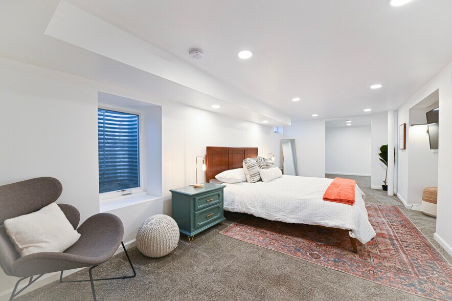 More Photos Of 5519 Northwest Radial Hwy, Omaha Medical For Sale