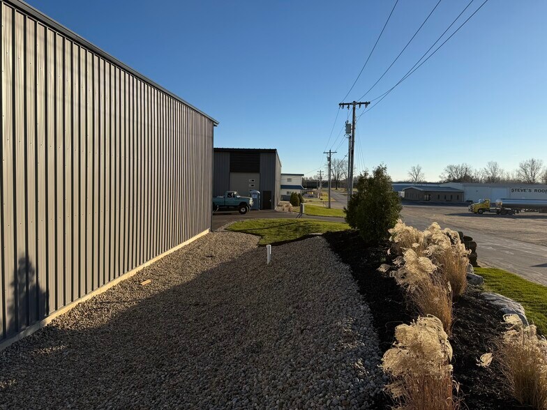 More Photos Of 2490 Rainbow Dr, Warsaw Self Storage For Sale