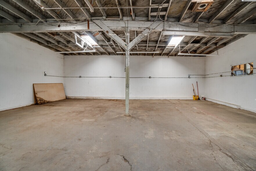 More Photos Of 3001 N North Coolidge Ave, Los Angeles Land For Sale