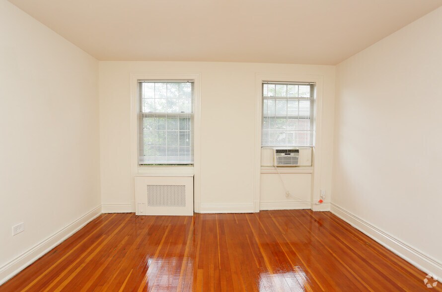 More Photos Of 3000 Connecticut Ave NW, Washington Apartments For Lease