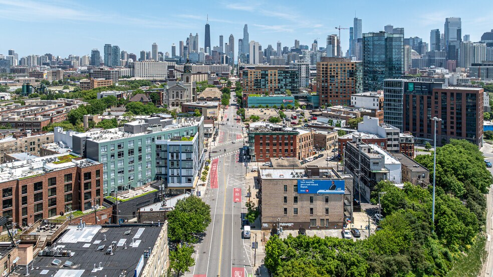 More Photos Of 1135 W Chicago Ave, Chicago Storefront Retail Residential For Lease