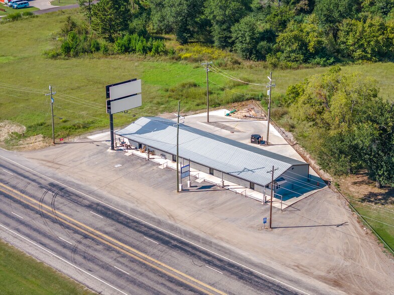 More Photos Of 15996 Highway 80, Edgewood Flex For Sale