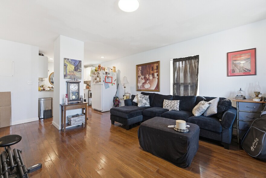 More Photos Of 158 Court St, Laconia Apartments For Sale