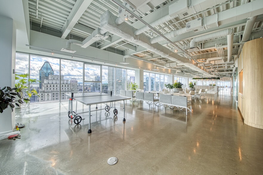 More Photos Of 900 Boul De Maisonneuve O, Montréal Office For Lease
