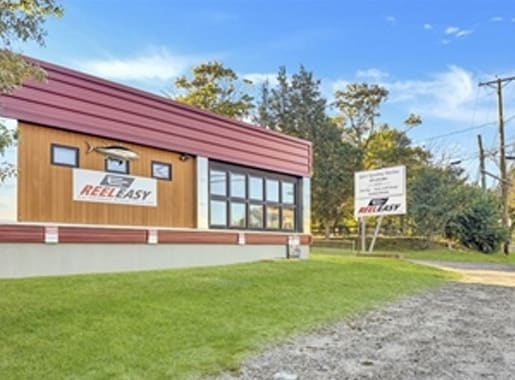More Photos Of 291 High Rd, Newbury Freestanding For Lease