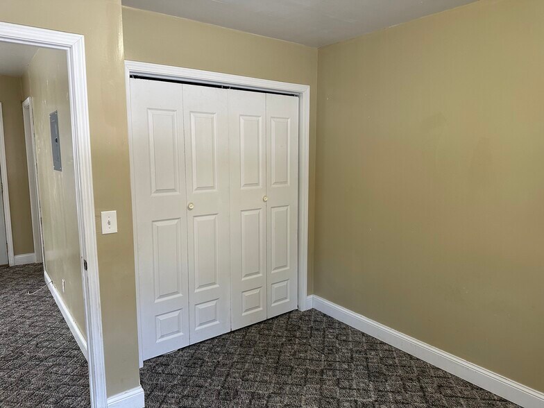 More Photos Of 313 Sheridan St, Plentywood Apartments For Sale