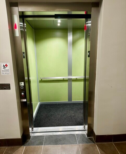 More Photos Of 683 Pittsford Victor Rd, Pittsford Storefront Retail Office For Lease