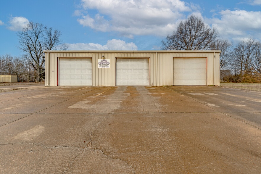 More Photos Of 3103 Prosperity Dr, Jonesboro Specialty For Sale