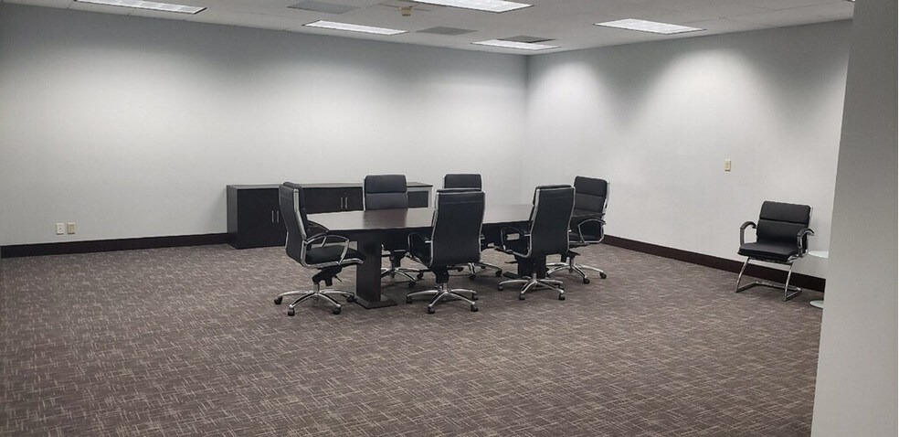 More Photos Of 3696 N Federal Hwy, Fort Lauderdale Office For Lease