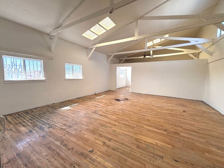 More Photos Of 4 18th St, Richmond Industrial For Sale