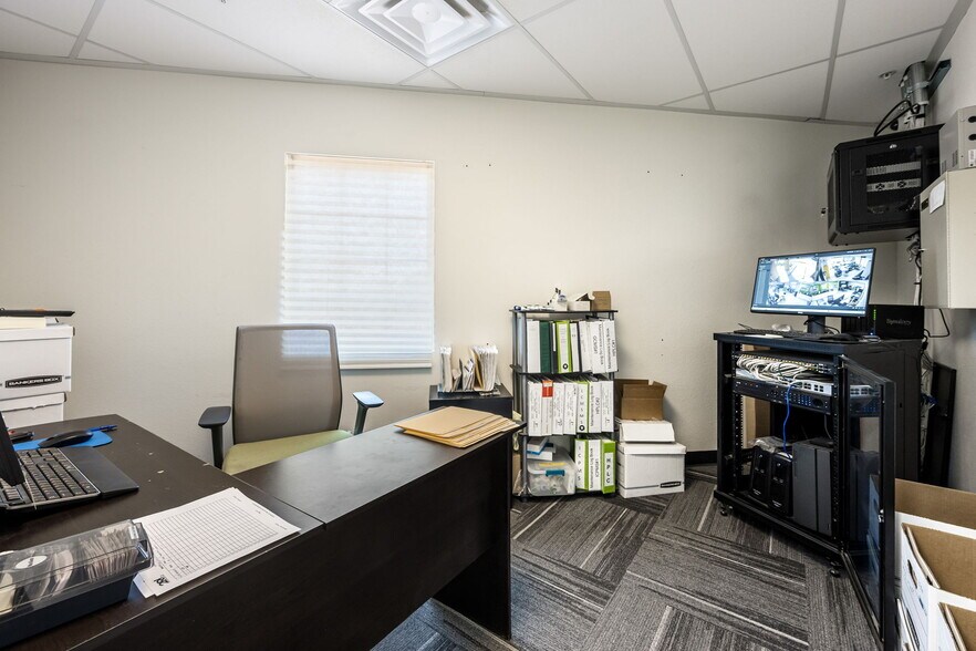More Photos Of 32475 Date Palm Dr, Cathedral City Freestanding For Lease