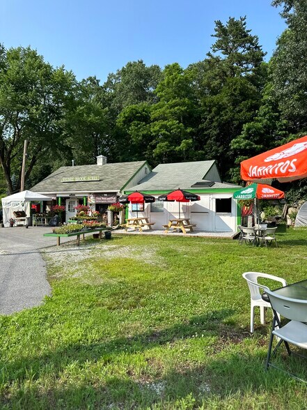 More Photos Of 3 Plain Rd, Westford Garden Center For Sale