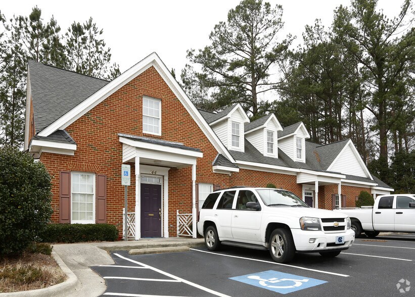 More Photos Of 140-148 Woodridge Ct, Rocky Mount Office For Sale