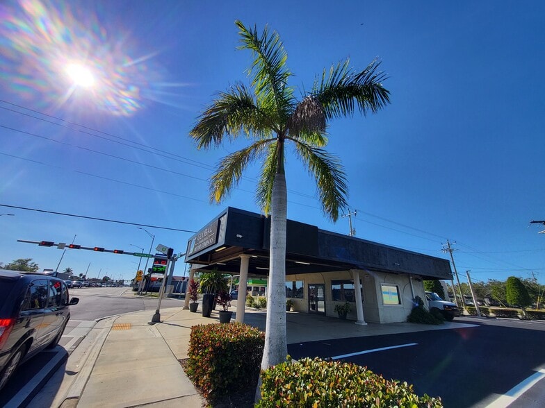 More Photos Of 2160 Cleveland Ave, Fort Myers Auto Dealership For Sale