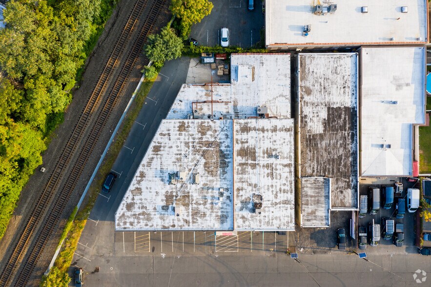 More Photos Of 160 Belmont Ave, Garfield Manufacturing For Sale