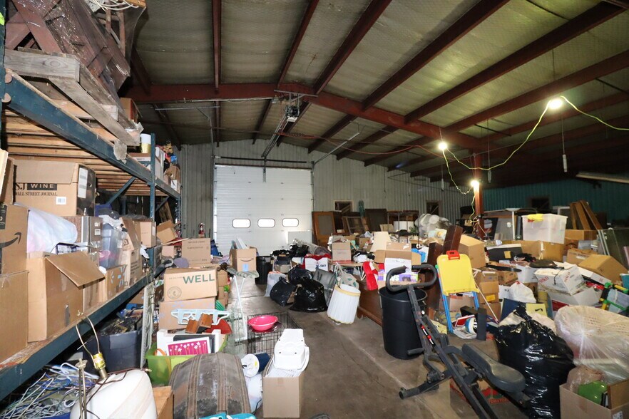 More Photos Of 3600 Ellis Ave, Ashland Flex For Sale