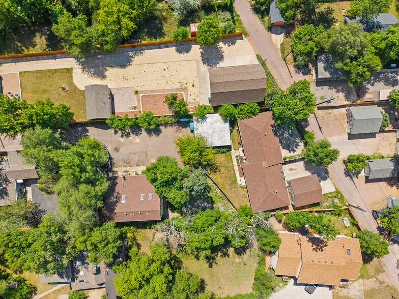 More Photos Of 126 W Cheyenne Rd, Colorado Springs Apartments For Sale