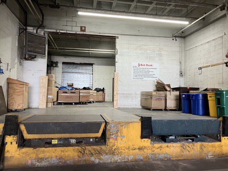 More Photos Of 4750 33rd St, Long Island City Warehouse For Lease