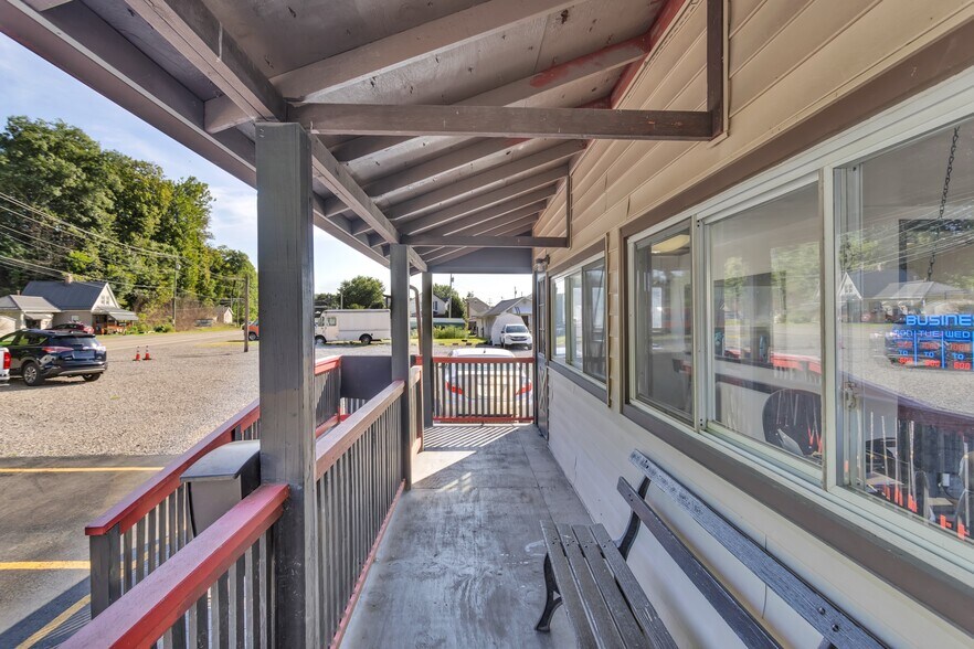 More Photos Of 548 Hill St, Mc Grann Flex For Sale