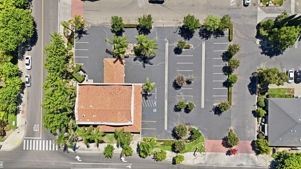 More Photos Of 3700 Geer Rd, Turlock Bank For Lease