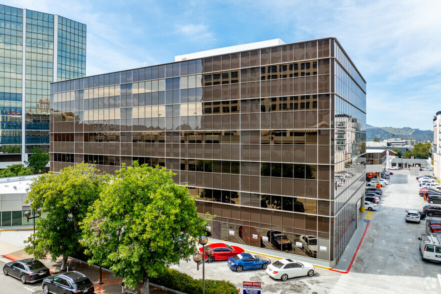 Primary Photo Of 225 W Broadway, Glendale Office For Lease