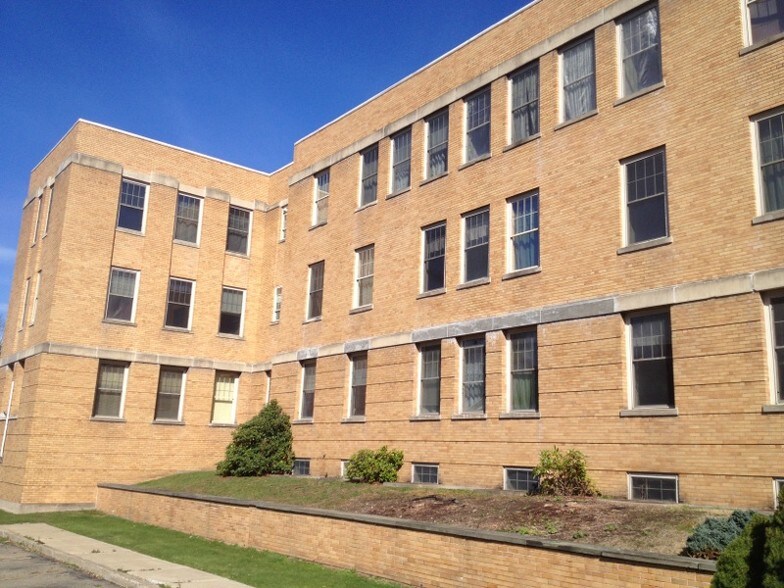 More Photos Of 520 Ruah St, Blossburg Medical For Sale