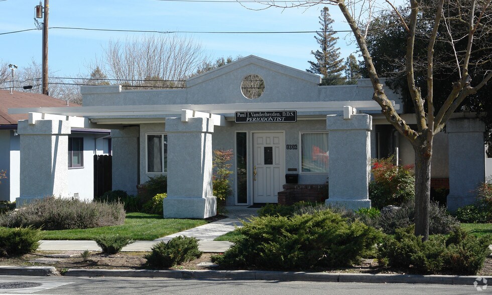 More Photos Of 1036 Vine St, Paso Robles Office For Sale