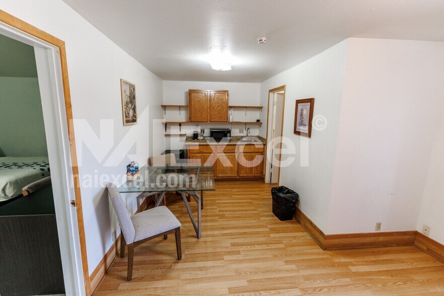 More Photos Of 1075 S Highway 191, Moab Hotel For Sale