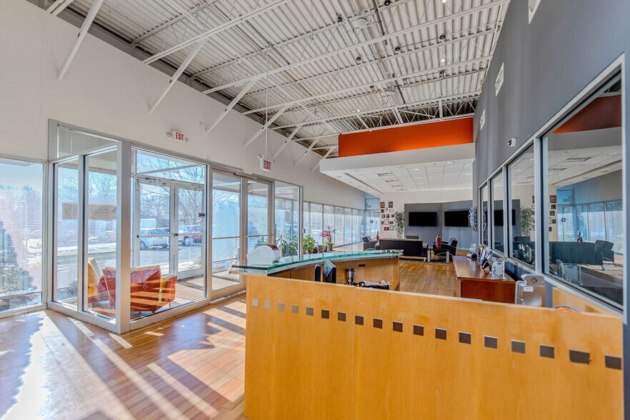 More Photos Of 81 Corbett Way, Eatontown Office For Lease