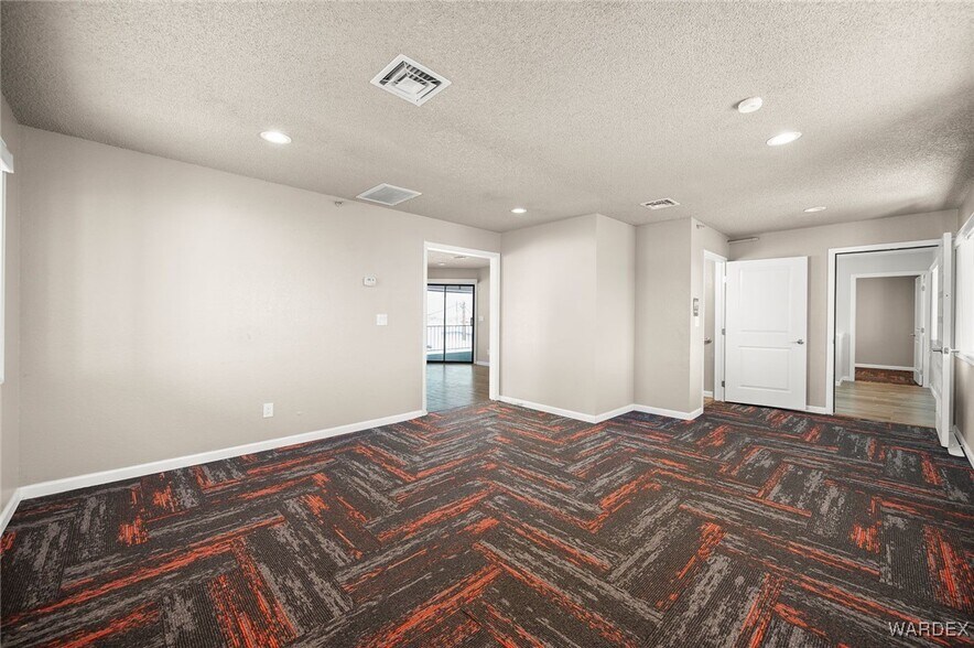 More Photos Of 1055 Empire Dr, Lake Havasu City Distribution For Lease