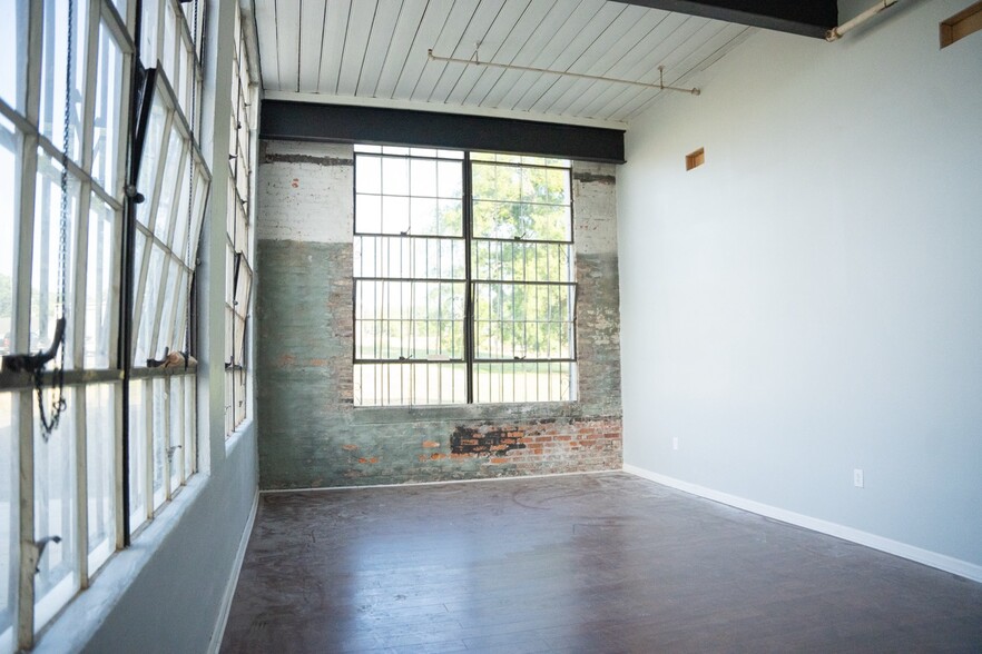 More Photos Of 1507 9th Ave, Knoxville Manufacturing For Lease