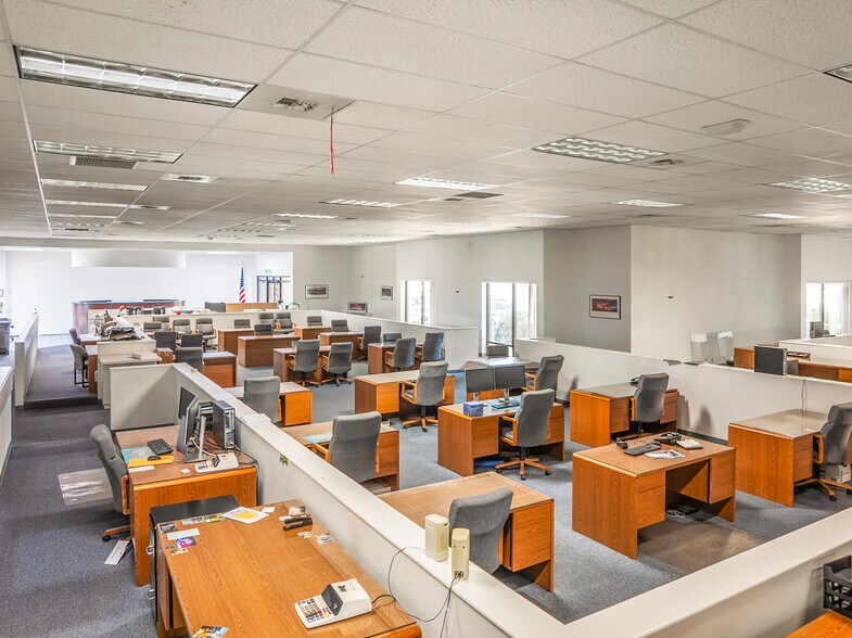 More Photos Of 2090 Commerce Dr, Medford Office For Lease