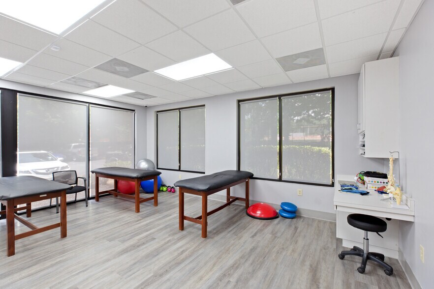 More Photos Of 324 Stevens Entry, Peachtree City Medical For Lease